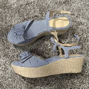 Women’s wedge sandal